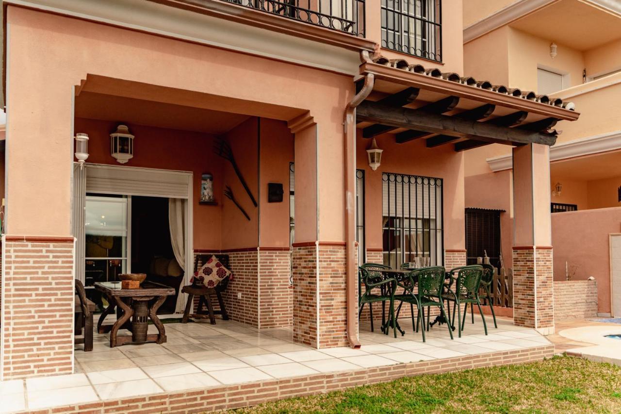 Villa Estilo Mediterranea Con Piscina, Jardin, Bbq Y Jacuzzi - Villa Bel Air Real 埃斯特波纳 外观 照片