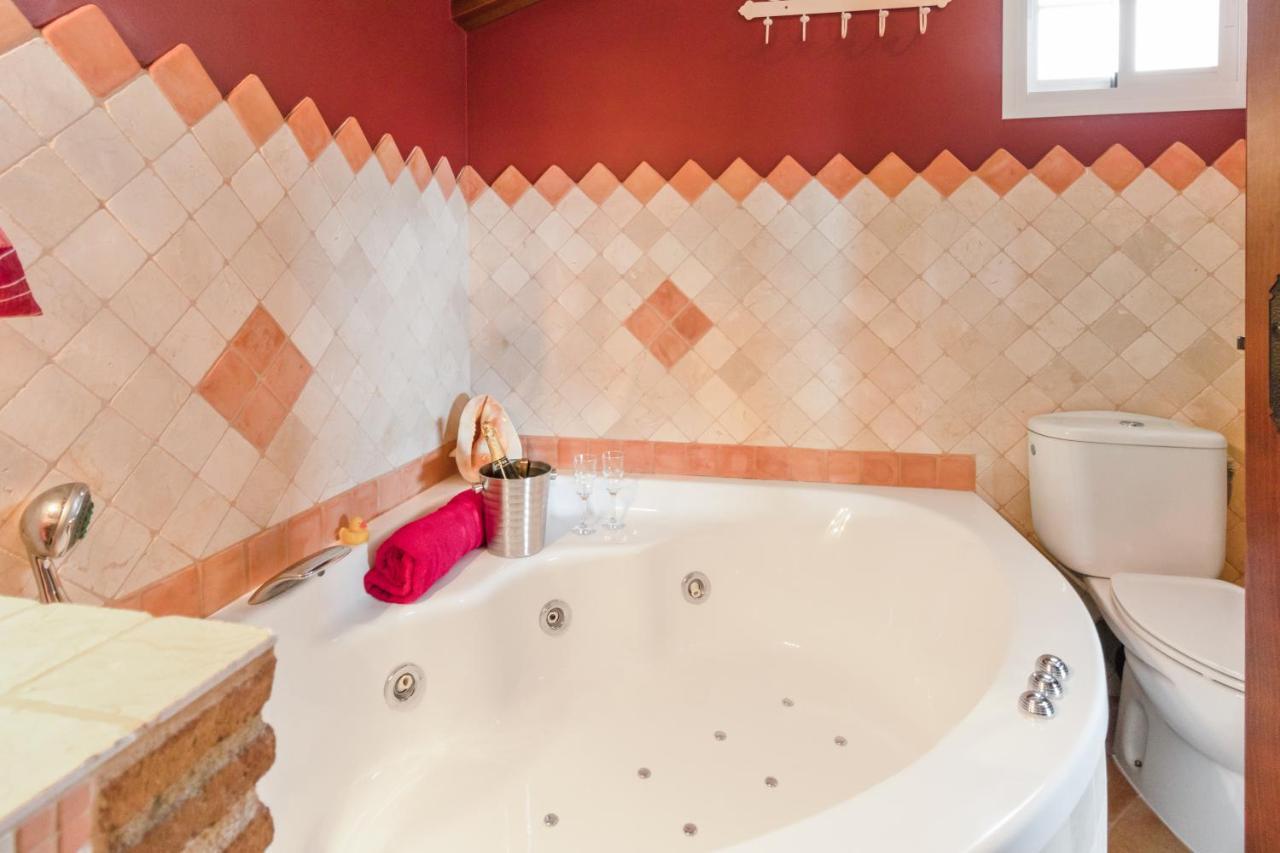 Villa Estilo Mediterranea Con Piscina, Jardin, Bbq Y Jacuzzi - Villa Bel Air Real 埃斯特波纳 外观 照片